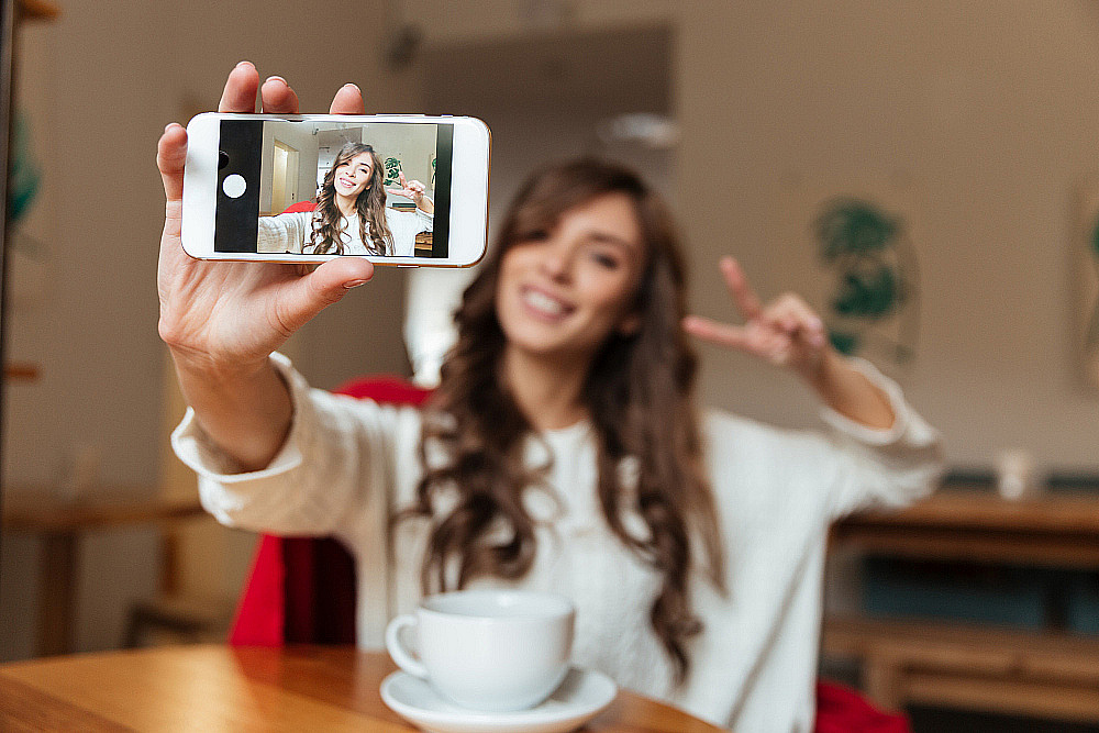 Cómo tomar selfies - Tips para autofotos al desnudo
