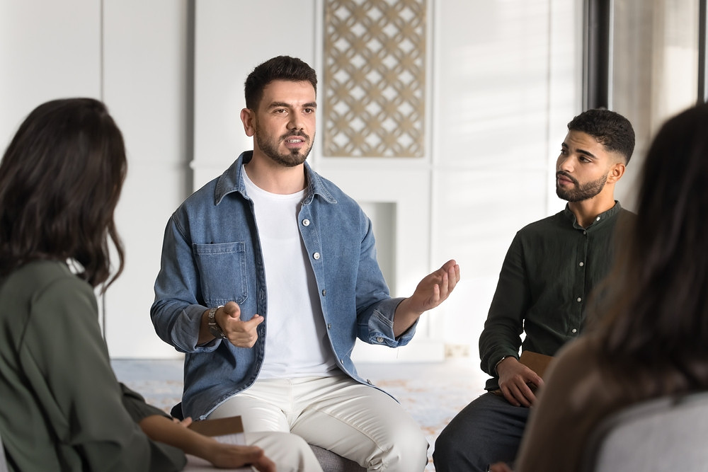 Cómo responder a las críticas por contratar escorts