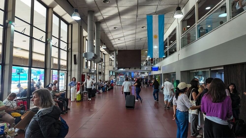 Telos cerca de las terminales de micros en Buenos Aires: Retiro, Liniers y Constitución